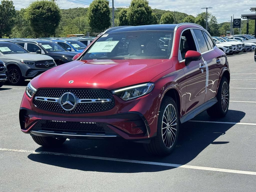 New 2026 MANUFAKTUR Patagonia Red Metallic Mercedes-Benz GLC 300 image 7