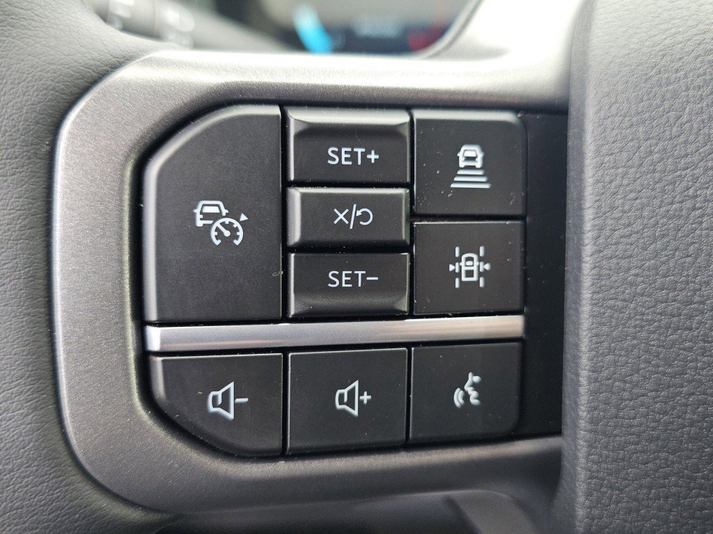 New 2026 Oxford White Ford LARIAT image 19