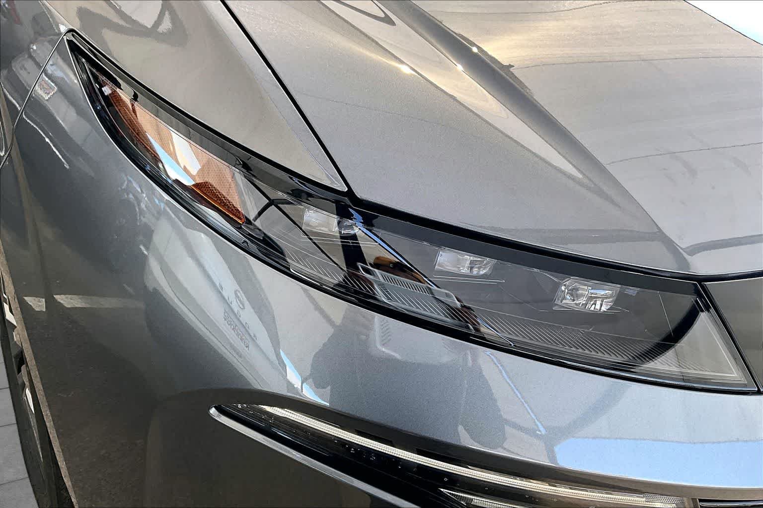 New 2026 Gun Metallic Nissan SL image 18