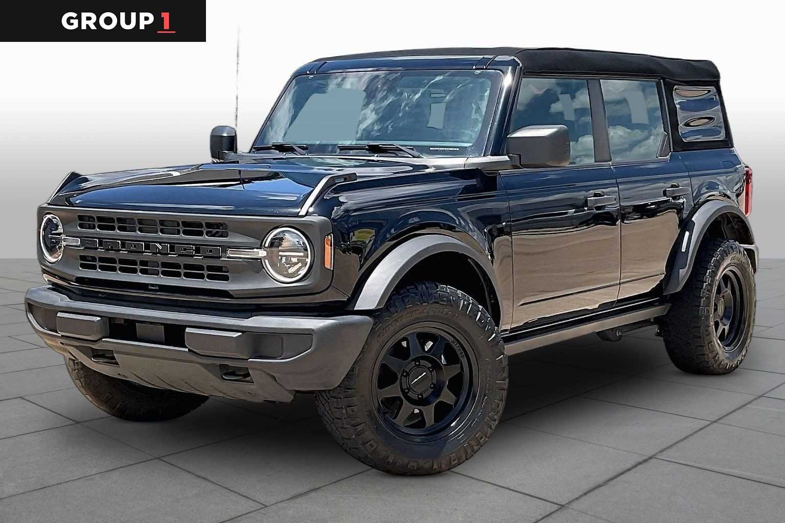 2023 Ford Bronco Base