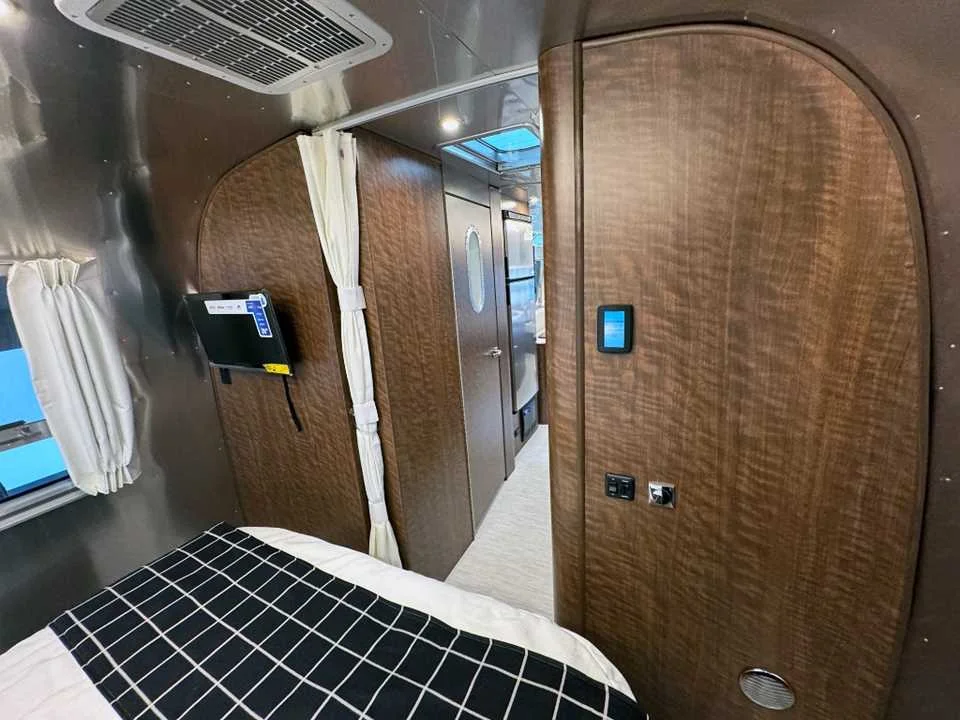 New 2026 SILVER AIRSTREAM  image 41