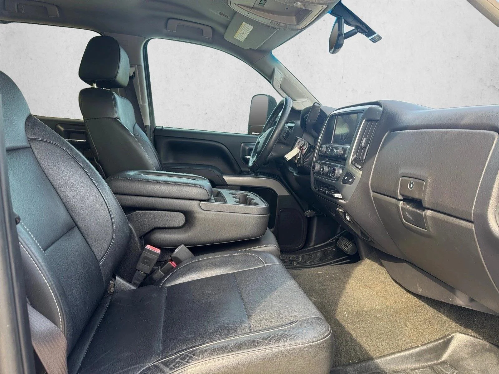 Used 2015 Black Chevrolet LT image 21