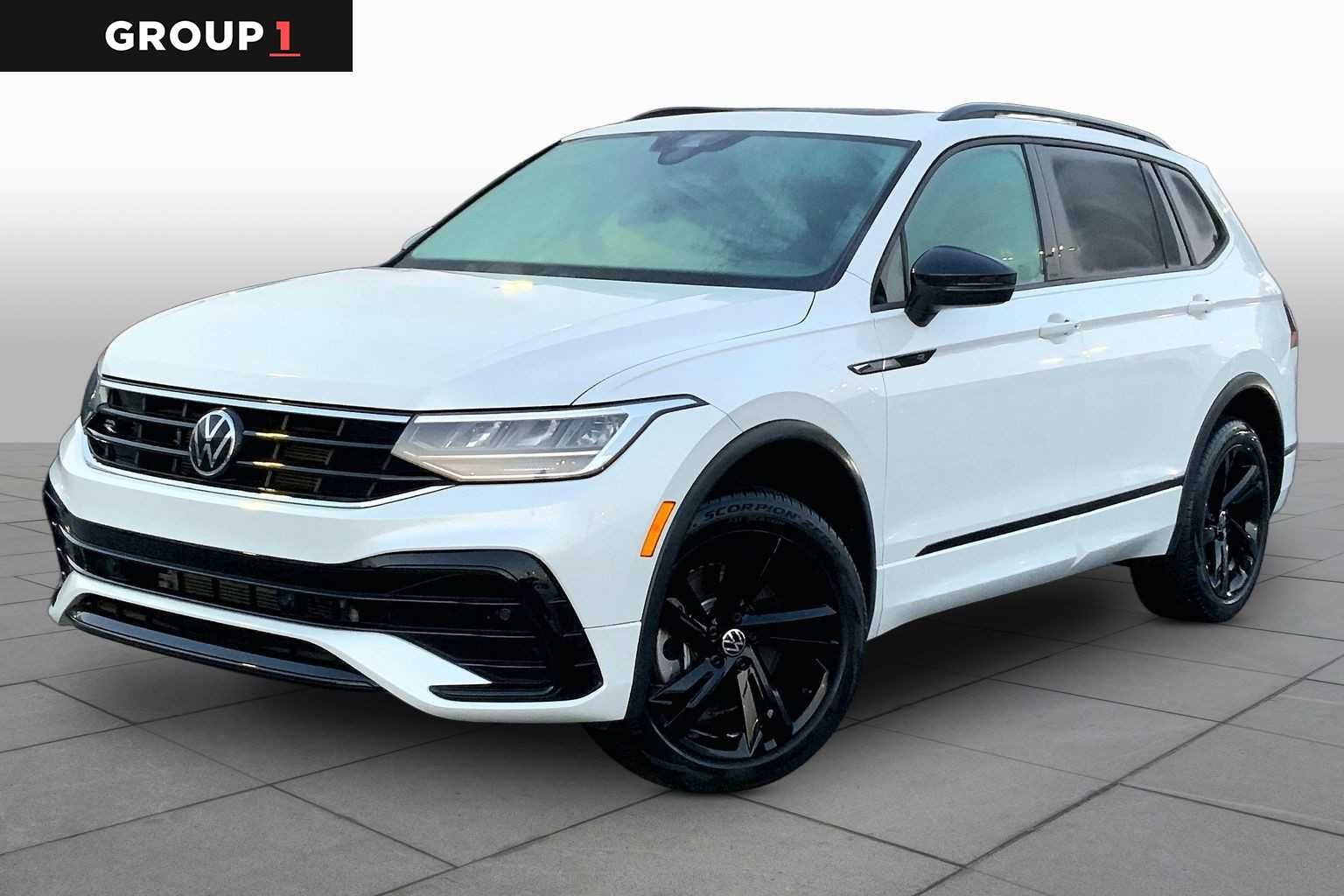 2023 Volkswagen Tiguan 2.0T SE R-Line Black 4Motion's photo