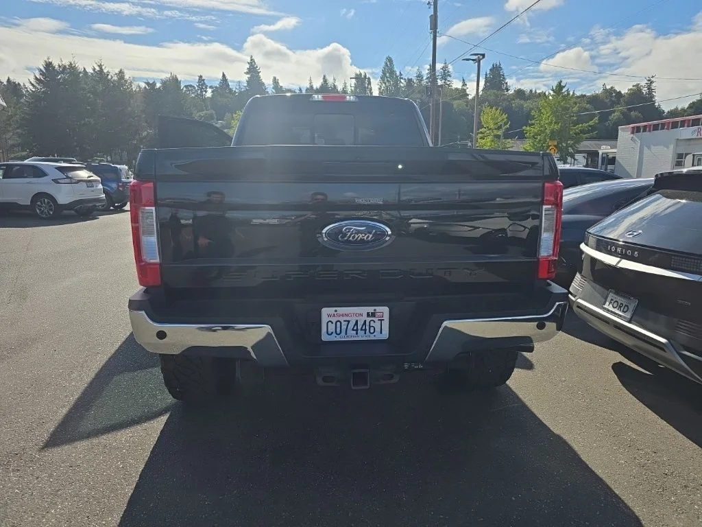 Used 2019 Black Ford Lariat image 8