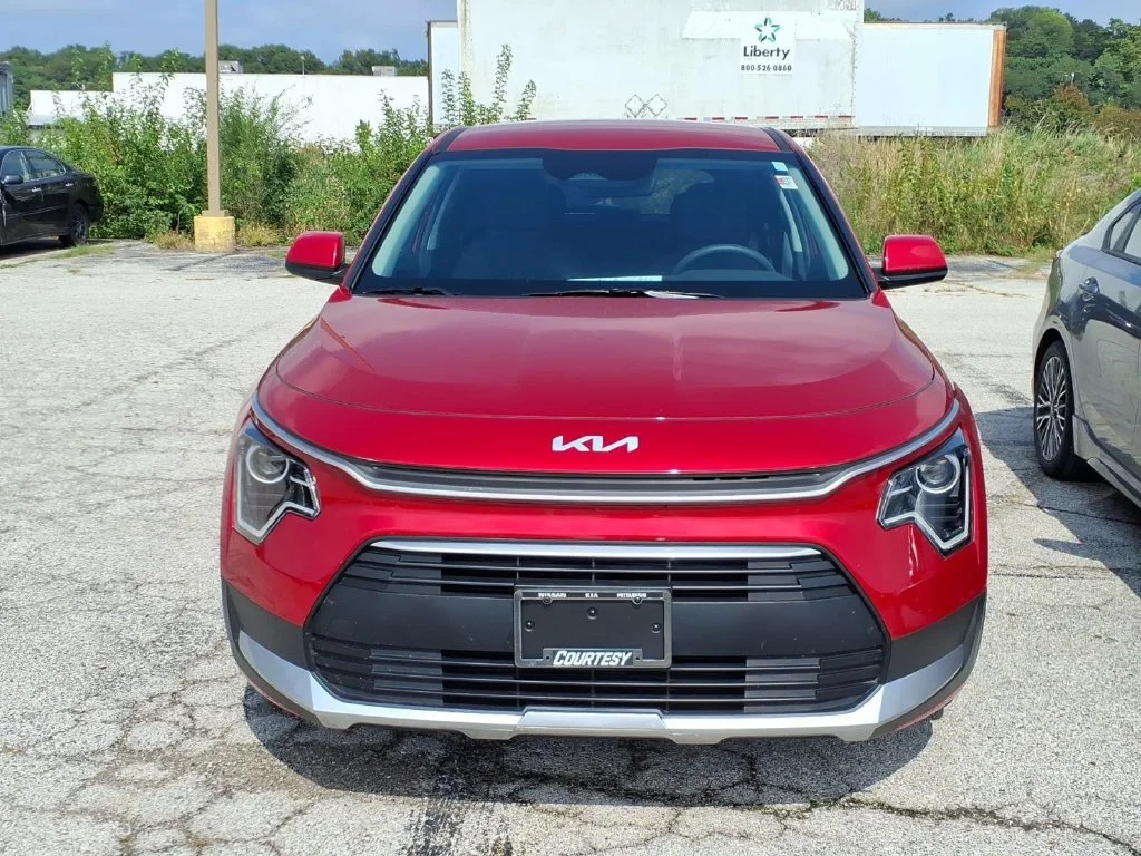 Used 2023 Red Kia LX image 2