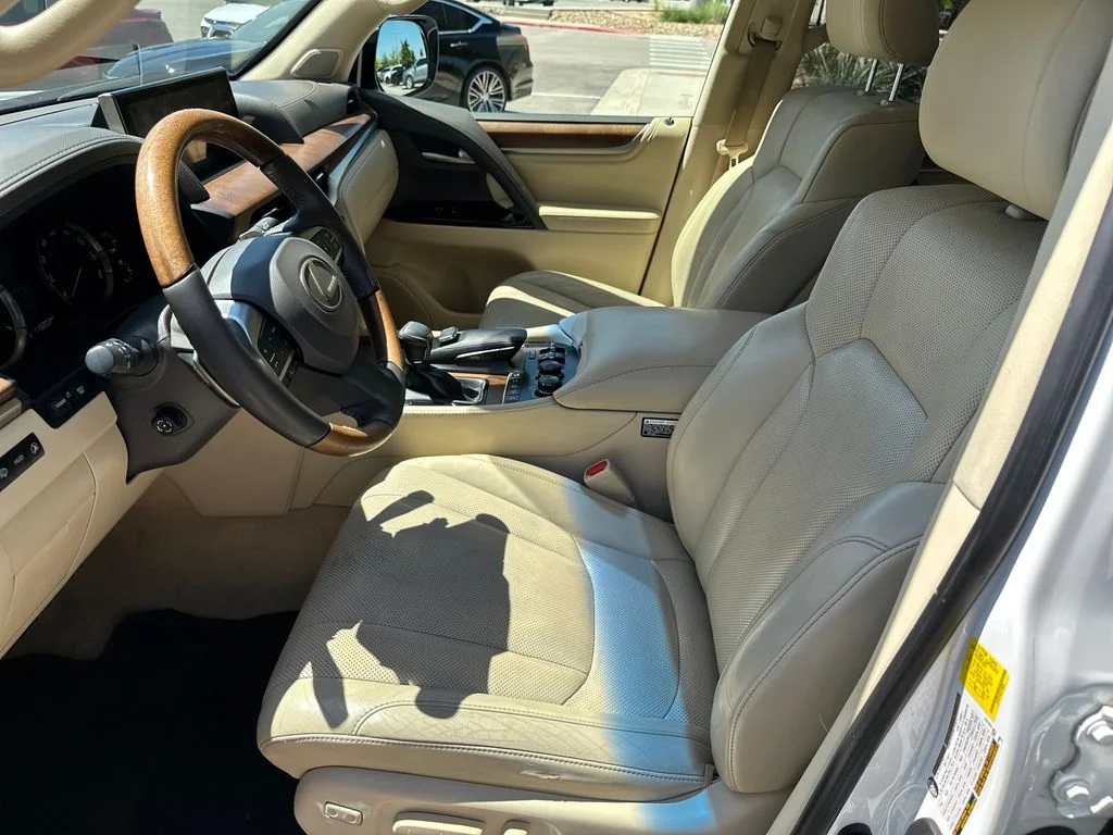 Used 2020 White Lexus 570 image 18