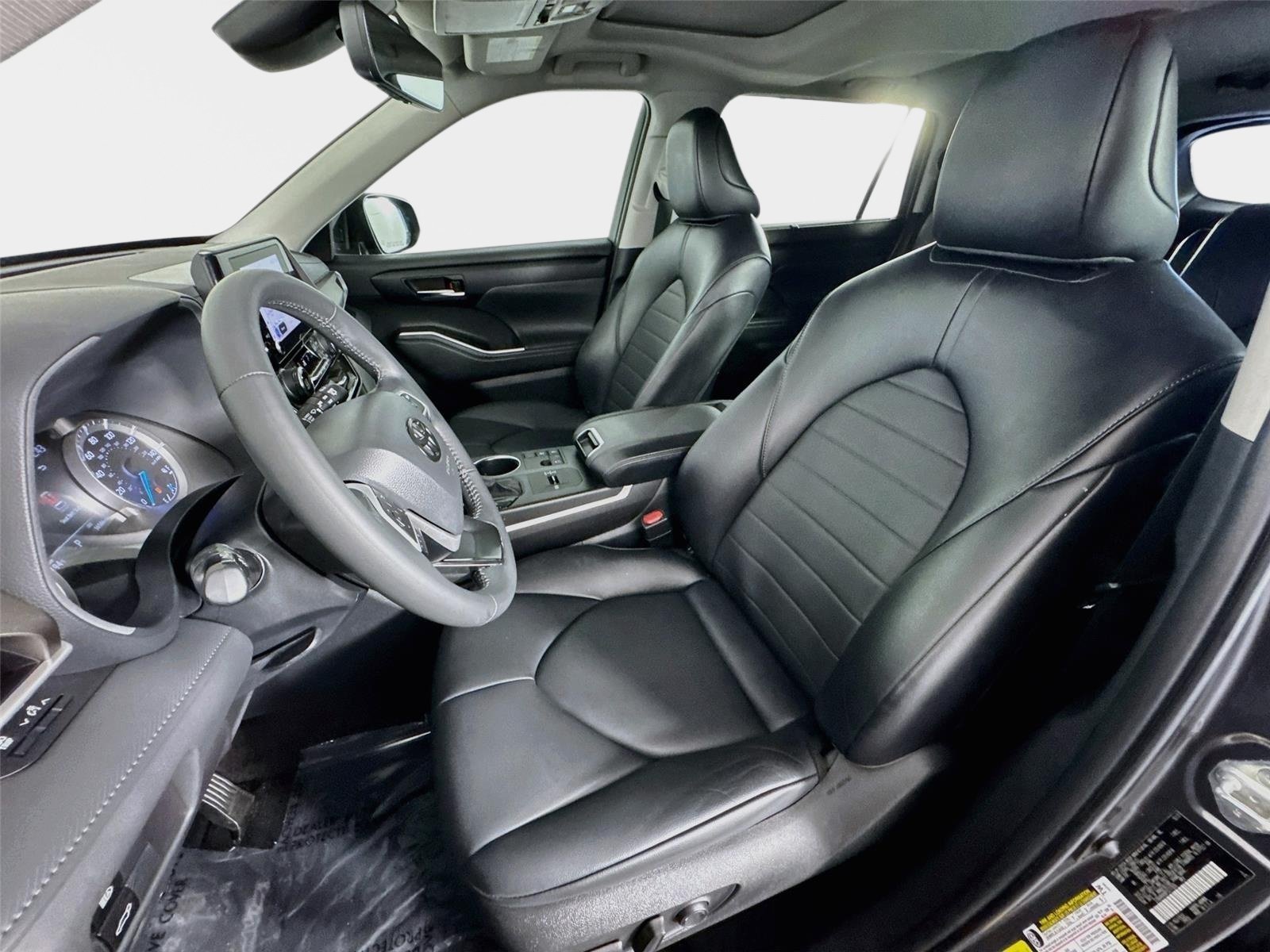 Used 2023 Magnetic Gray Metallic Toyota Hybrid XLE image 11