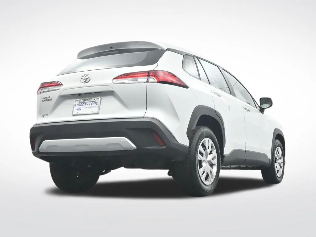 Used 2025 Beige Toyota L image 37