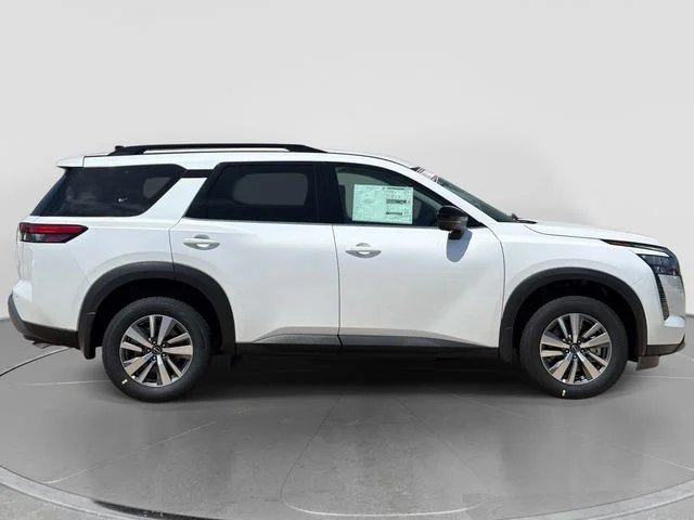 New 2026 Everest White Pearl TriCoat Nissan SL image 2