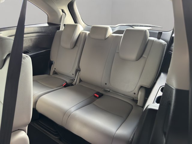Used 2018 Gray Honda EX-L image 31