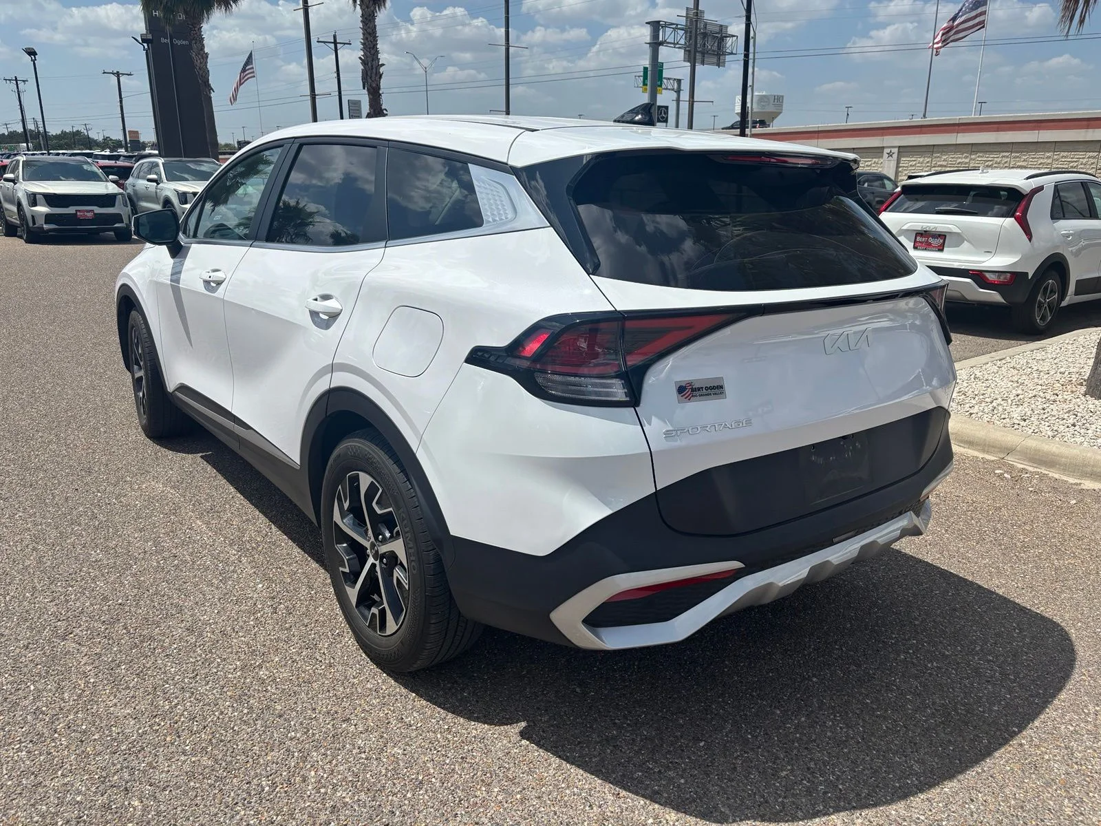 Used 2024 White Kia EX image 4