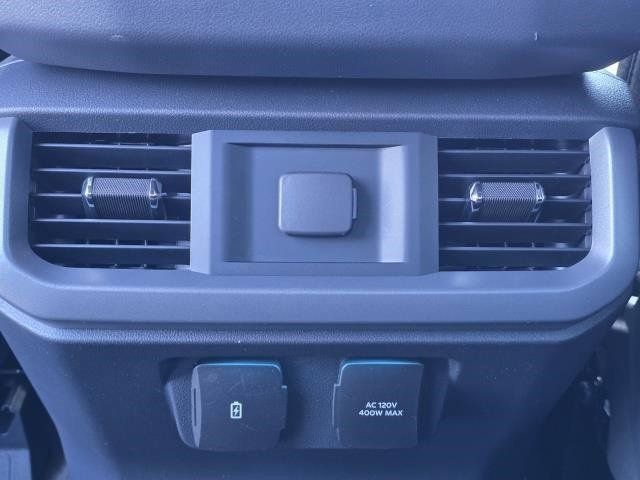 2025 Ford F-150 XLT - Photo 18