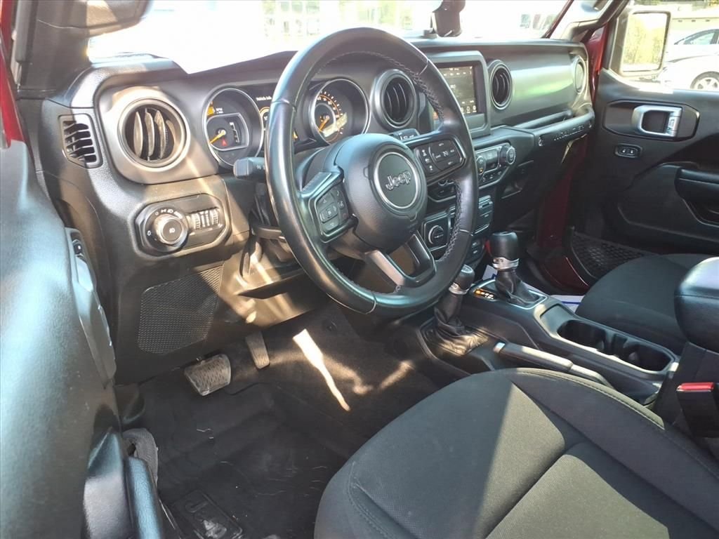 Used 2021  Jeep Unlimited Sport S image 16
