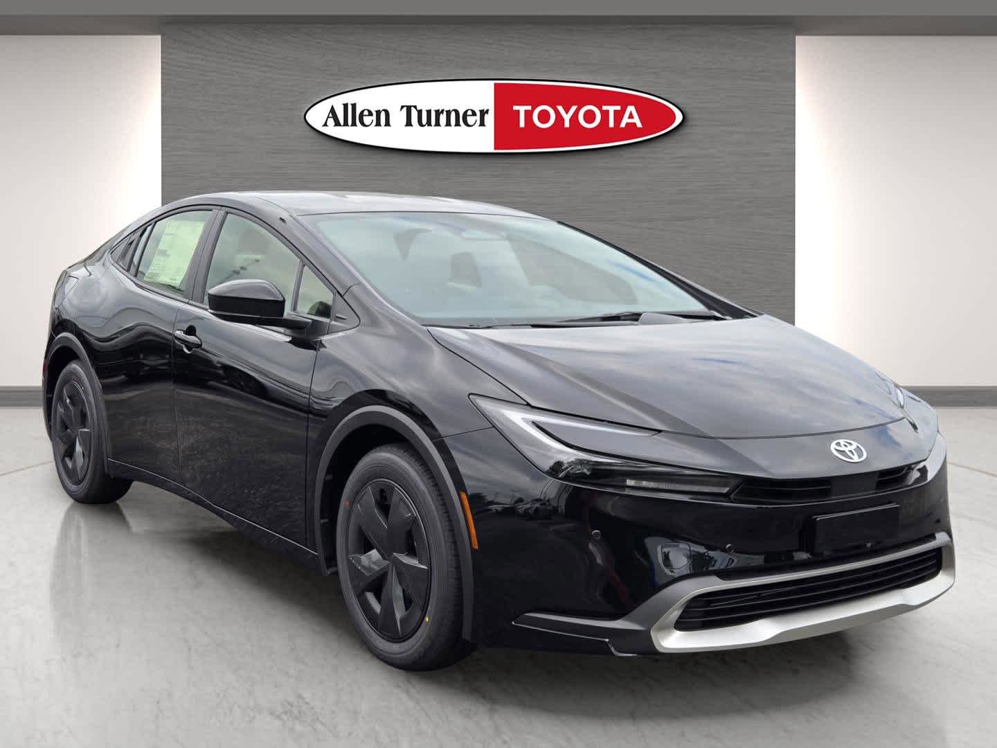 2026 Toyota Prius SE's photo