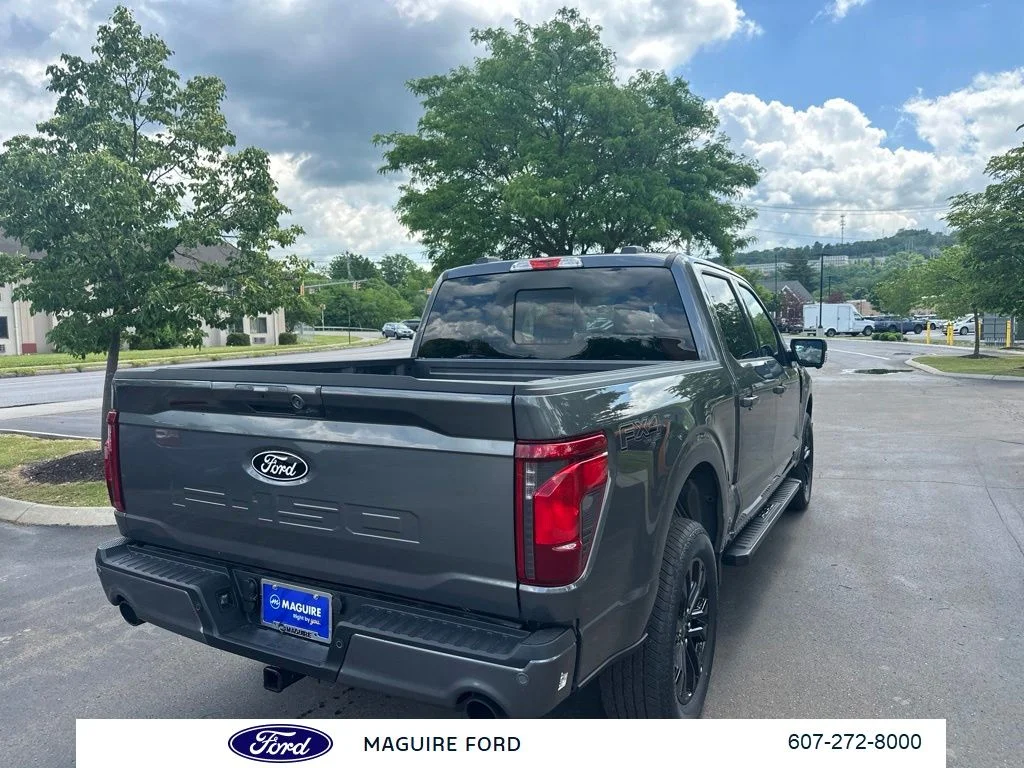 New 2026 Carbonized Gray Metallic Ford XLT image 4