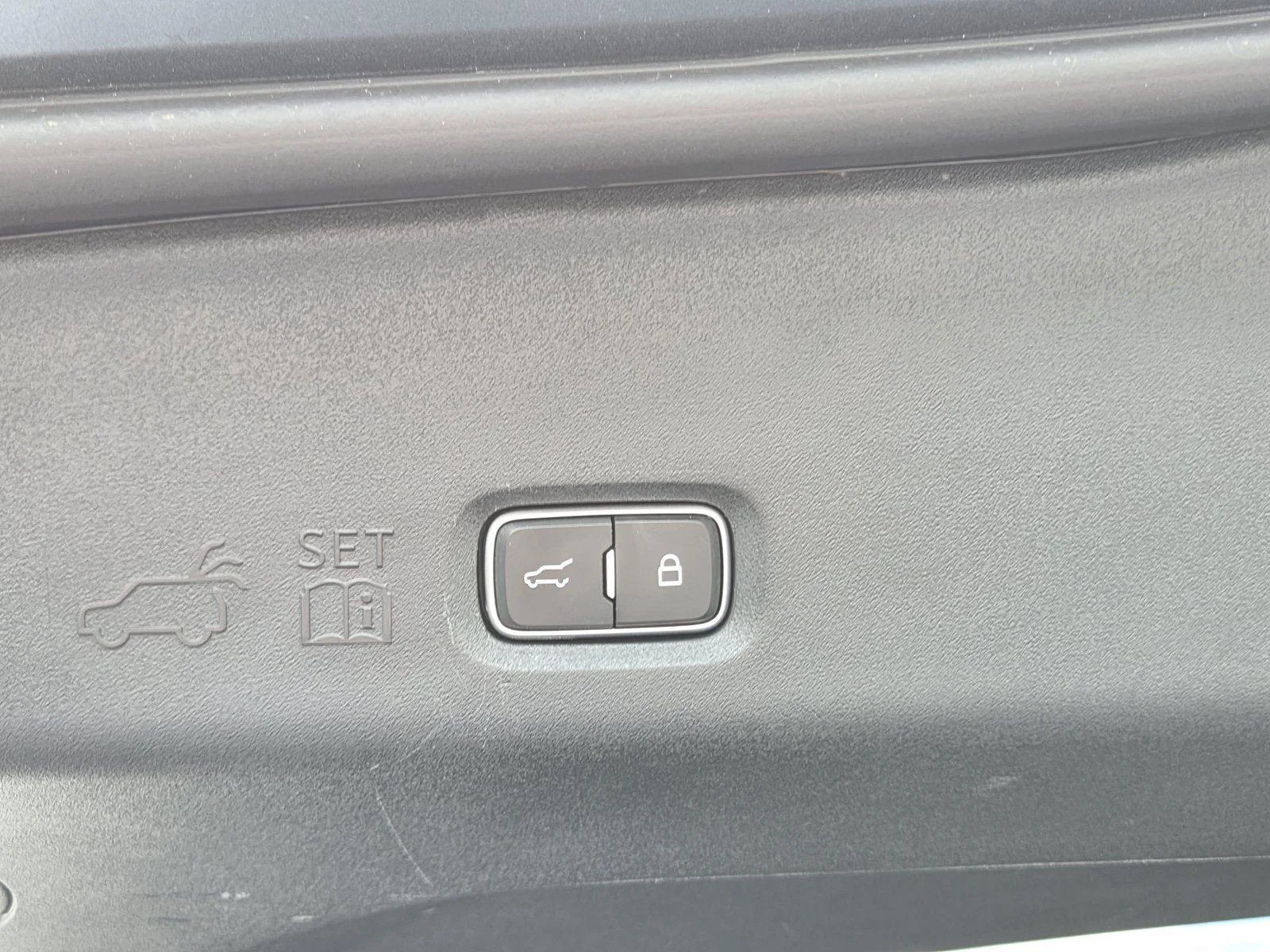 Used 2025 Stone Blue Ford Platinum image 30