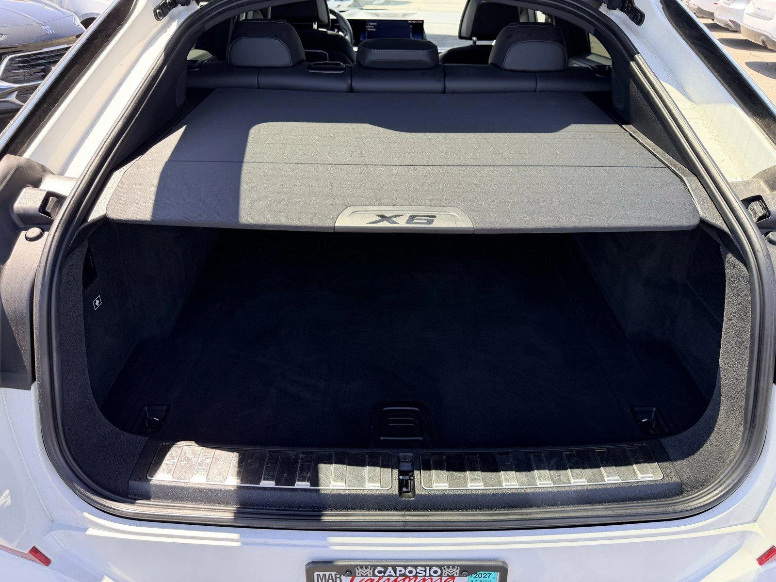 Used 2025  BMW xDrive40i image 12