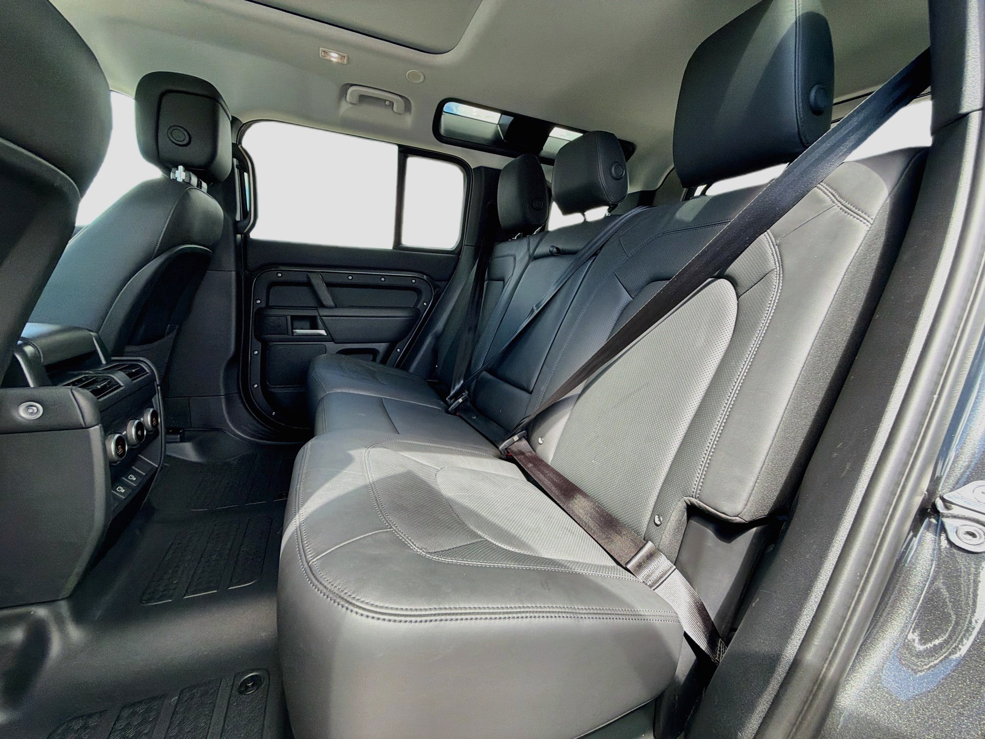 Used 2025 Carpathian Grey Premium Metallic Land Rover S image 19