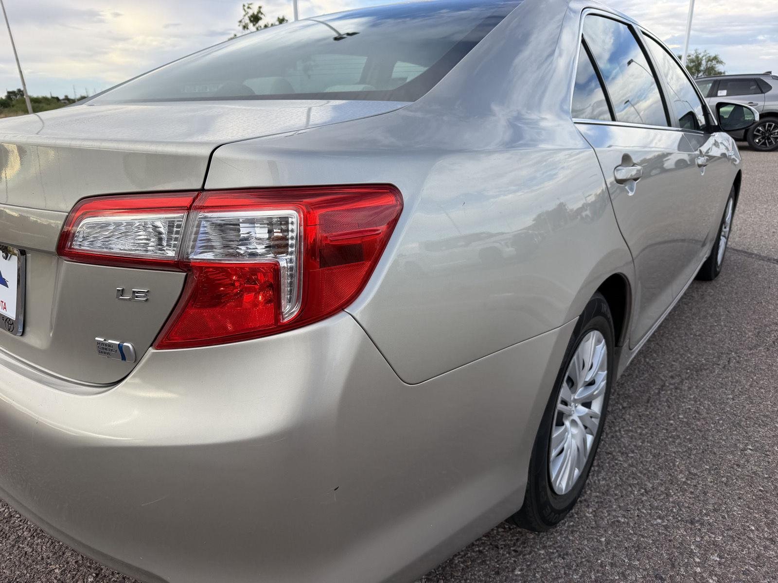 Used 2014 Creme Brulee Mica Toyota LE image 11