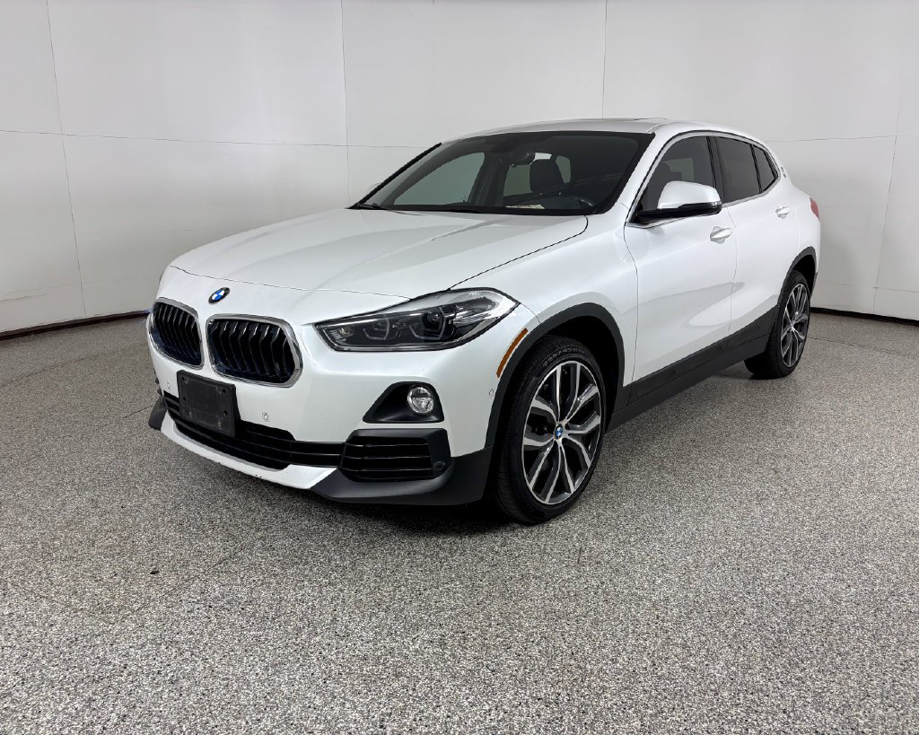 Used 2018 White BMW xDrive28i image 1