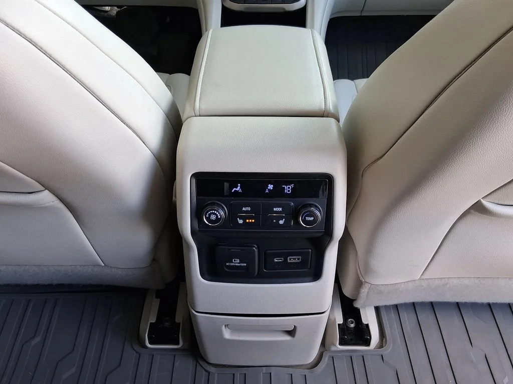 Used 2021 SATIN STEEL METALLIC GMC Denali image 24
