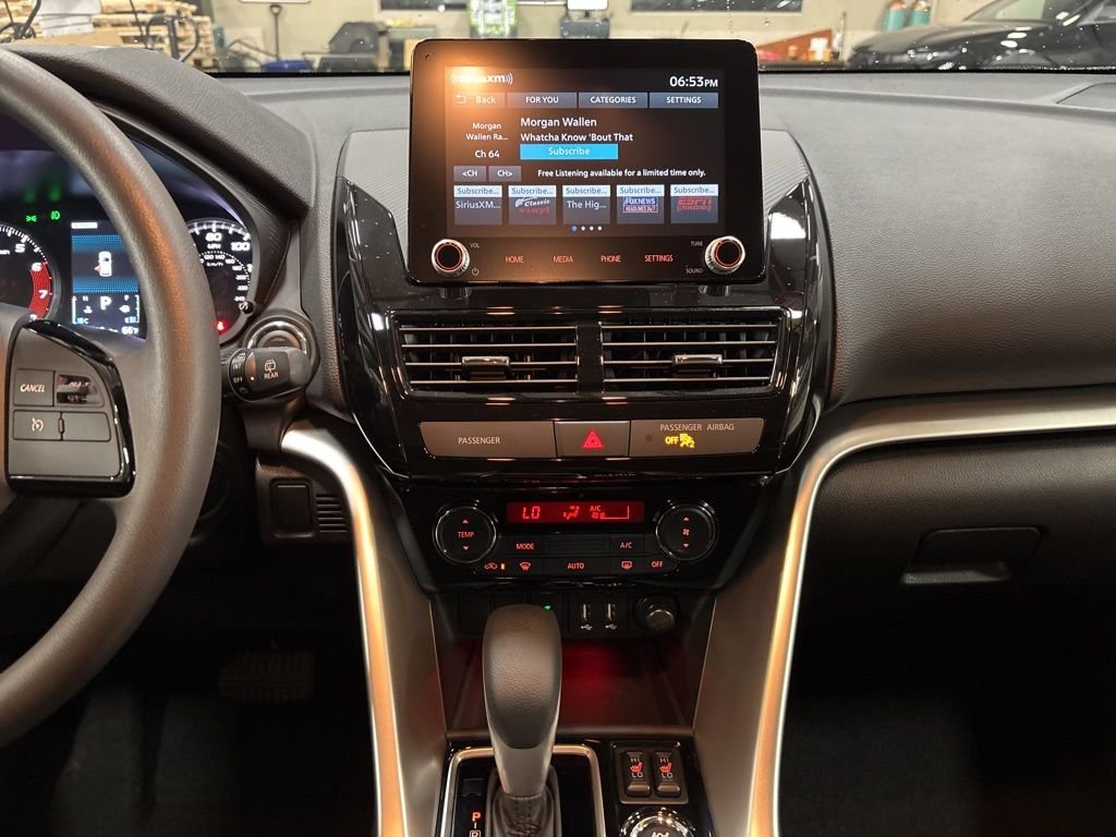 2024 Mitsubishi Eclipse Cross LE - Photo 18
