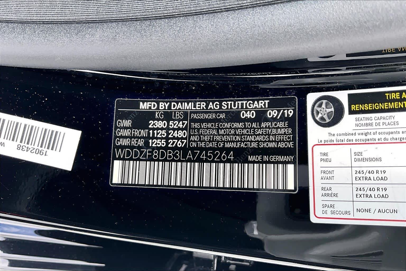 Used 2020 Obsidian Black Metallic Mercedes-Benz E 350 image 31