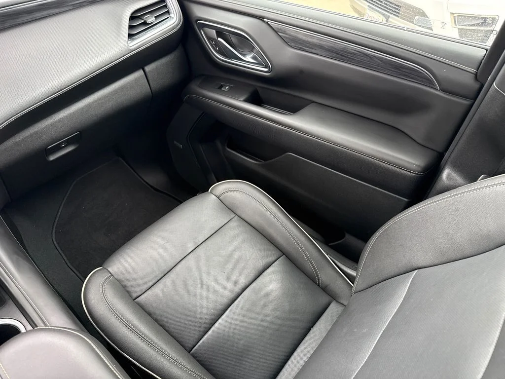 Used 2023 Silver GMC SLT image 15