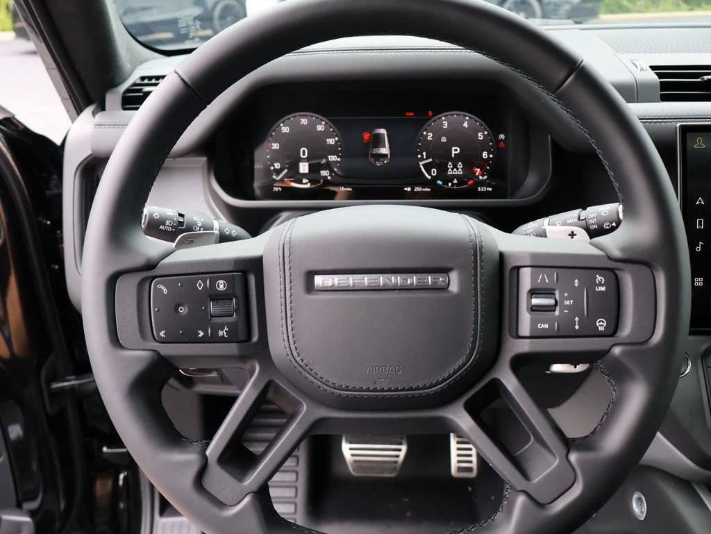 New 2026 Santorini Black Land Rover V8 image 29