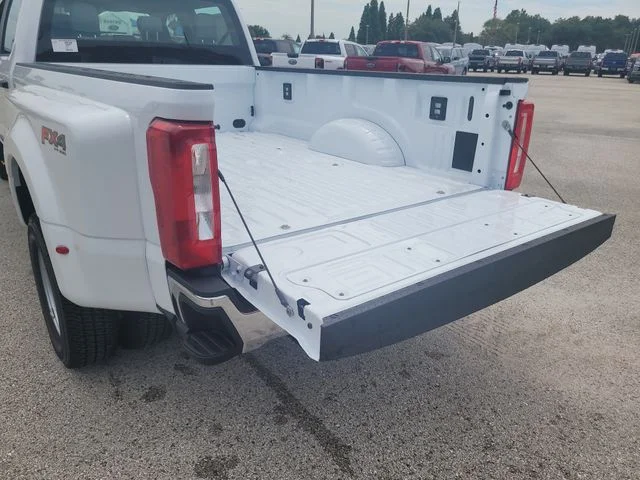New 2026 Oxford White Ford XL image 11