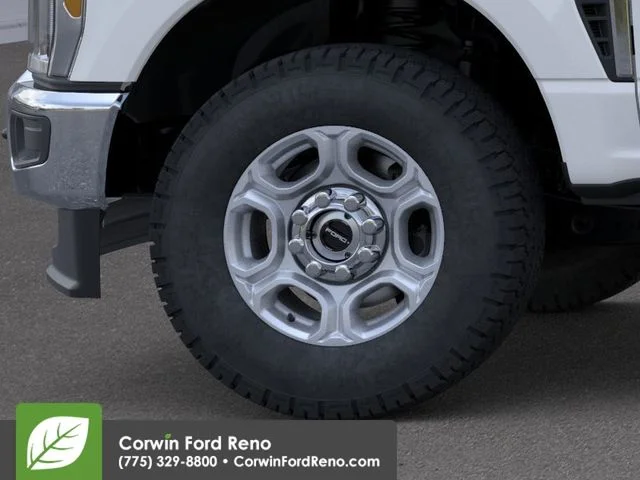 New 2026 Oxford White Ford XLT image 21