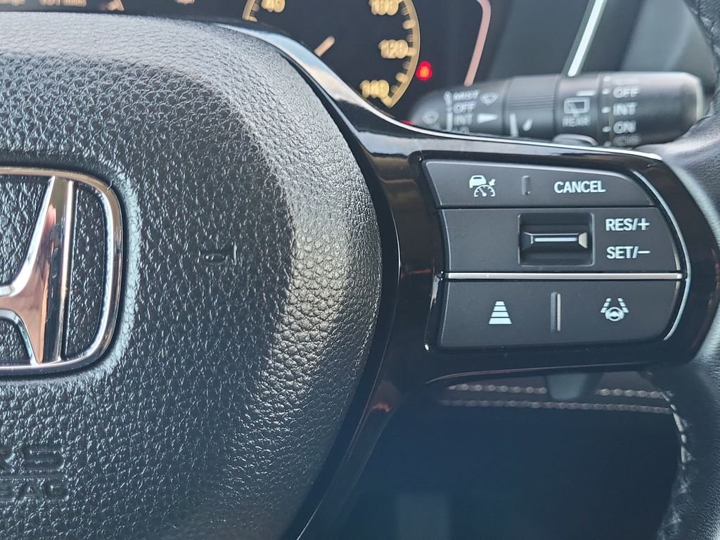 Used 2024 Black Honda EX-L image 25