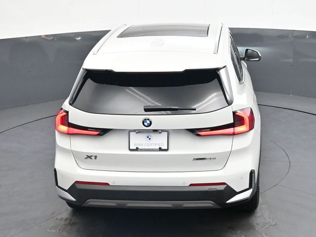 Used 2023 White BMW xDrive28i image 32