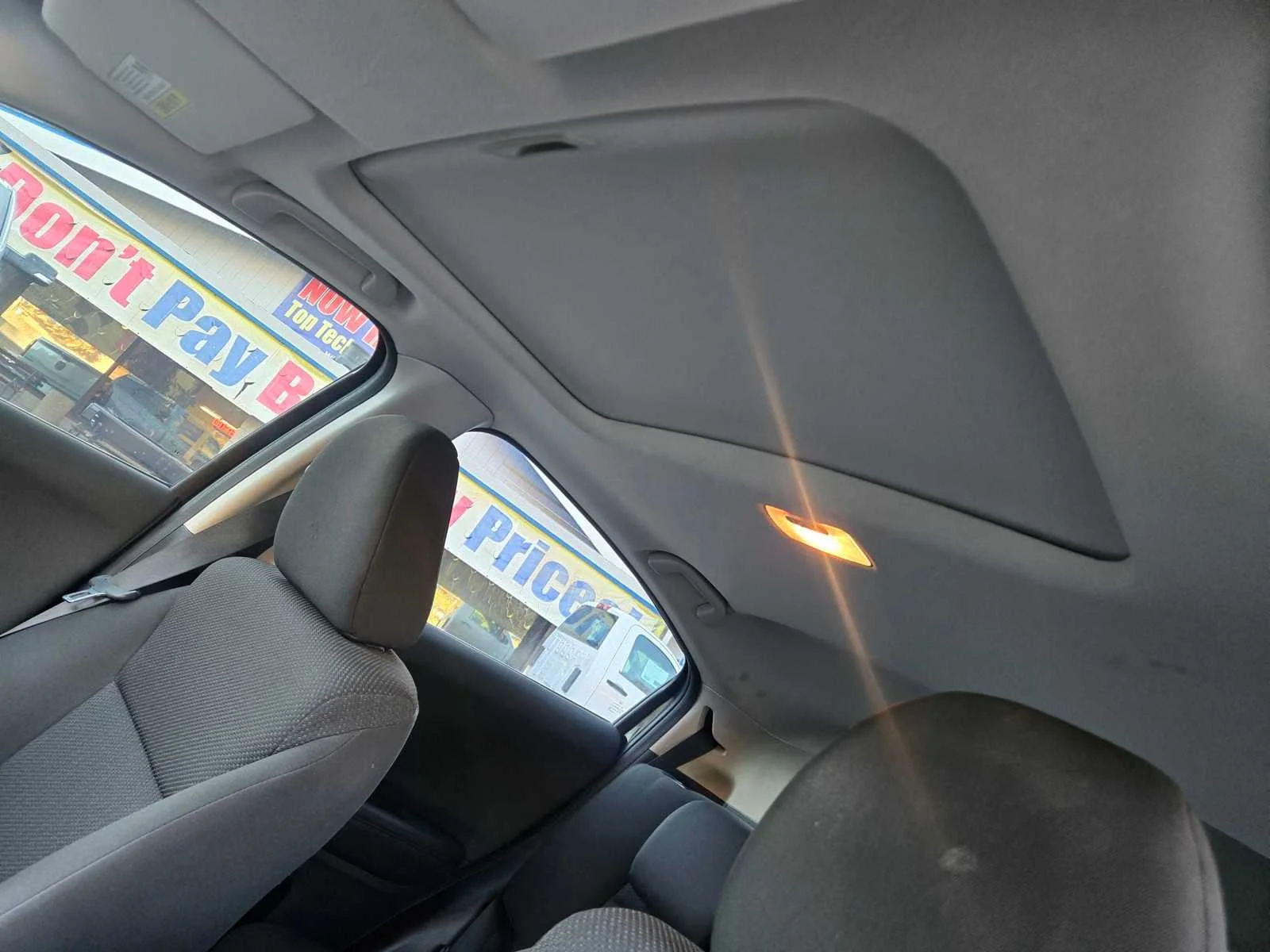 Used 2018  Honda EX image 13