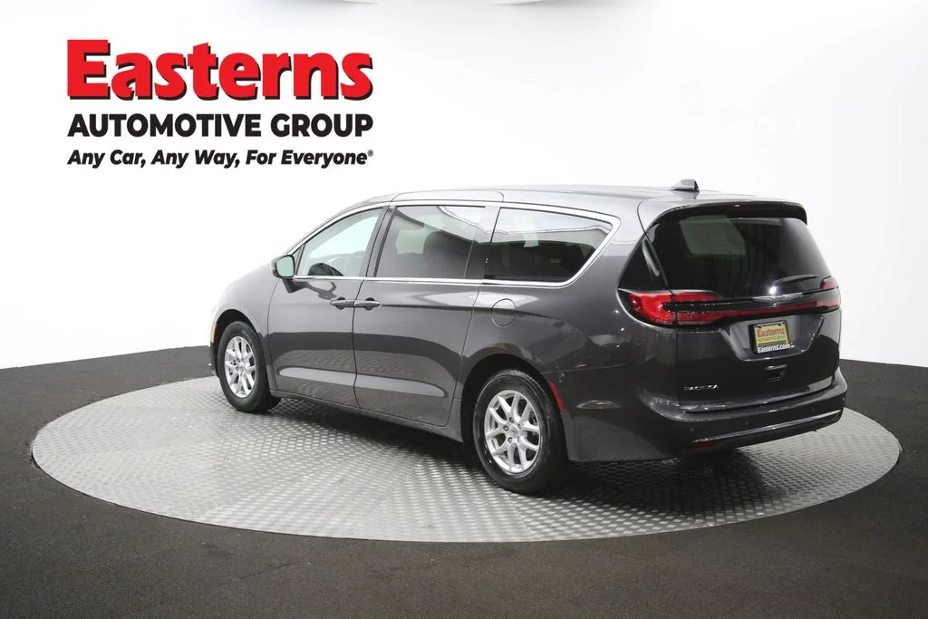 Used 2023 Gray Chrysler Touring L image 65