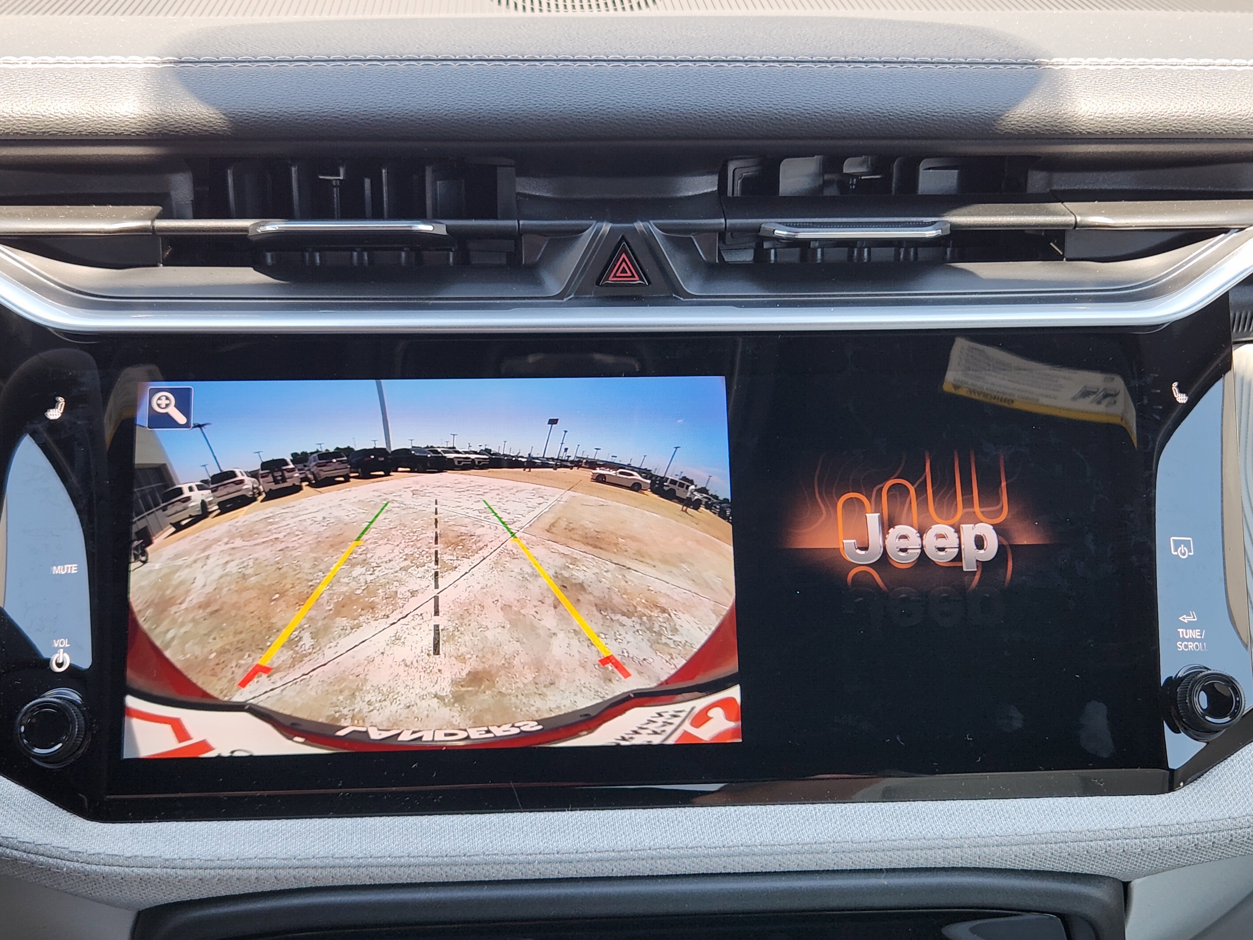 New 2026 Red Hot Pearl-Coat Exterior Paint Jeep Laredo image 15