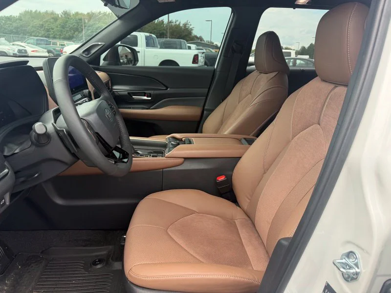 Used 2026 Beige Toyota MAX Platinum image 3