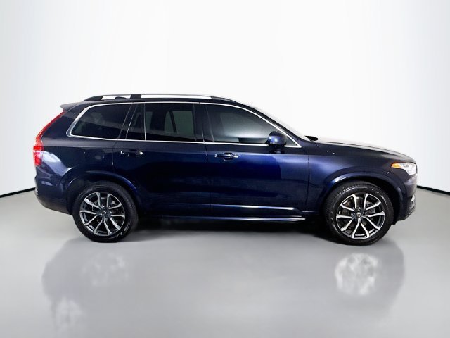 Used 2019 Magic Blue Metallic Volvo Momentum image 8