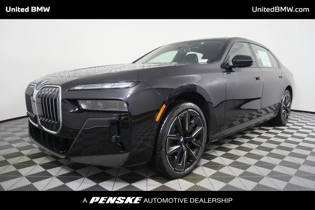 New 2026 Black Sapphire Metallic BMW 760i xDrive image 7