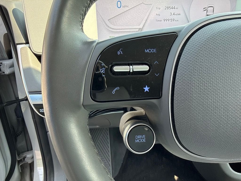 Used 2023 Cyber Gray Hyundai SEL image 11