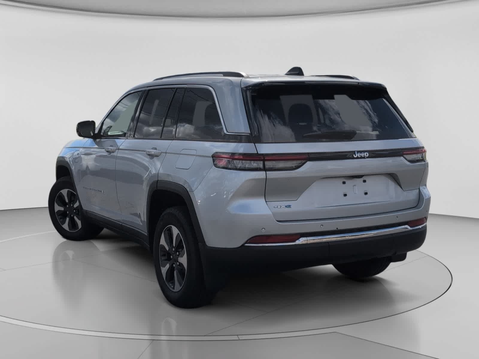 Used 2023 Silver Zynith Jeep  image 6
