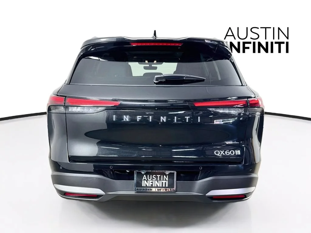 Certified Used 2026 Black INFINITI LUXE image 9