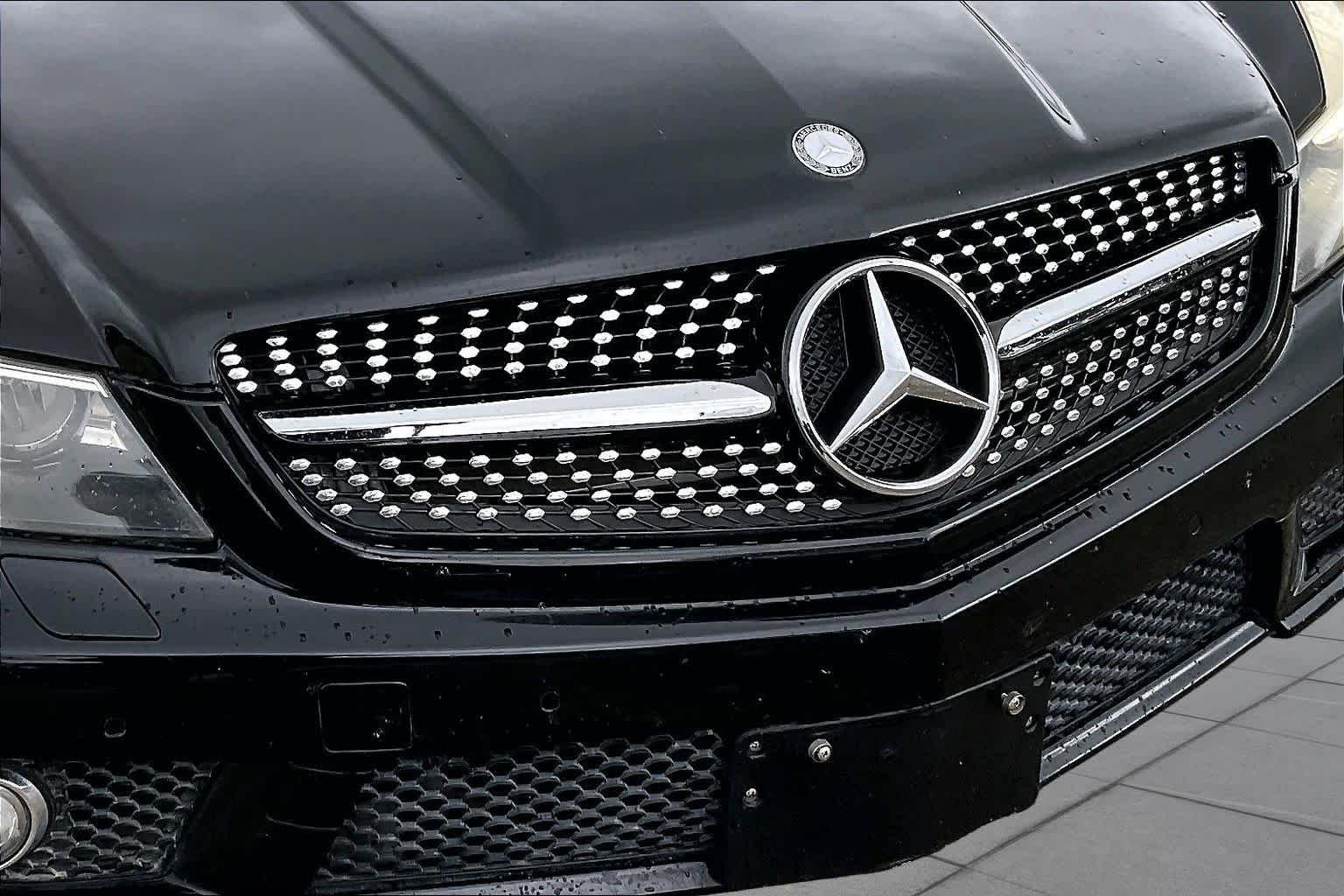 Used 2009 Iridium Silver Metallic Mercedes-Benz AMG® image 24