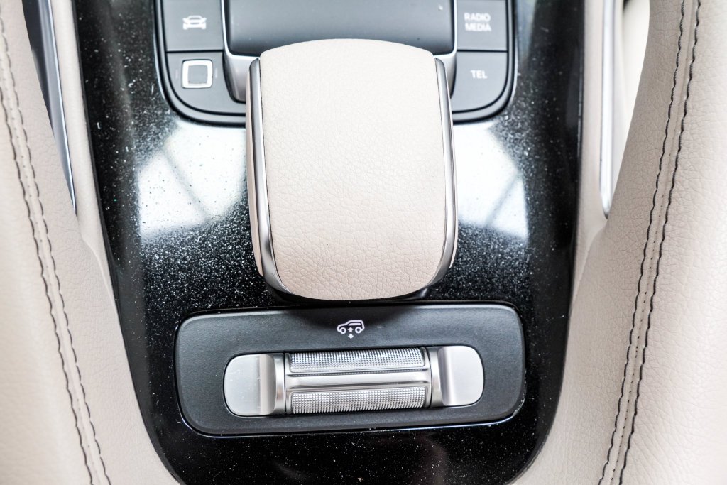 Used 2023 Black Mercedes-Benz GLB 250 image 26