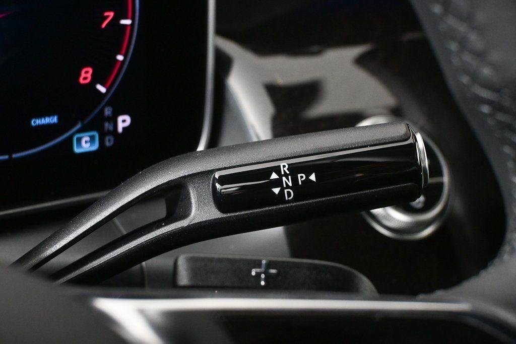 2025 Mercedes-Benz GLC Base - Photo 16