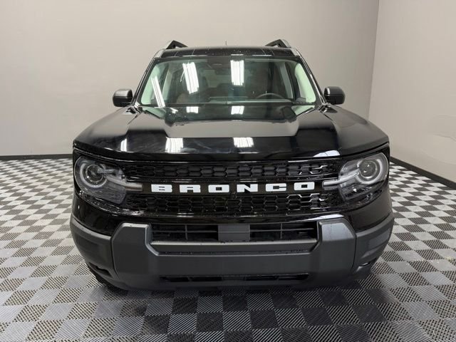 New 2026 Shadow Black Ford Outer Banks® image 4