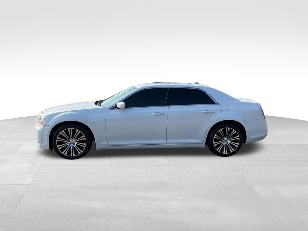 Used 2014 Ivory Chrysler S image 2