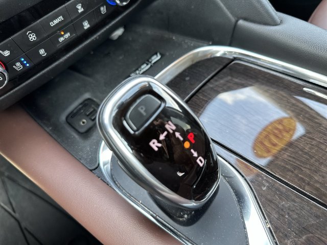 Used 2021 Gray Buick Avenir image 31