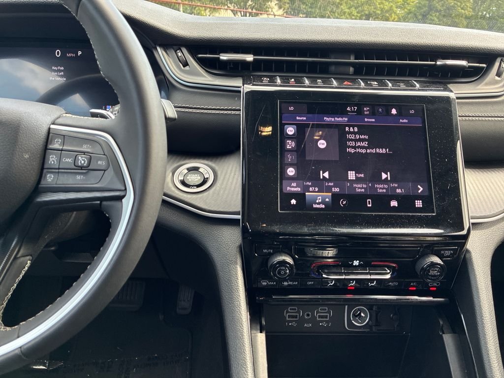 Used 2023 Silver Jeep Laredo image 20