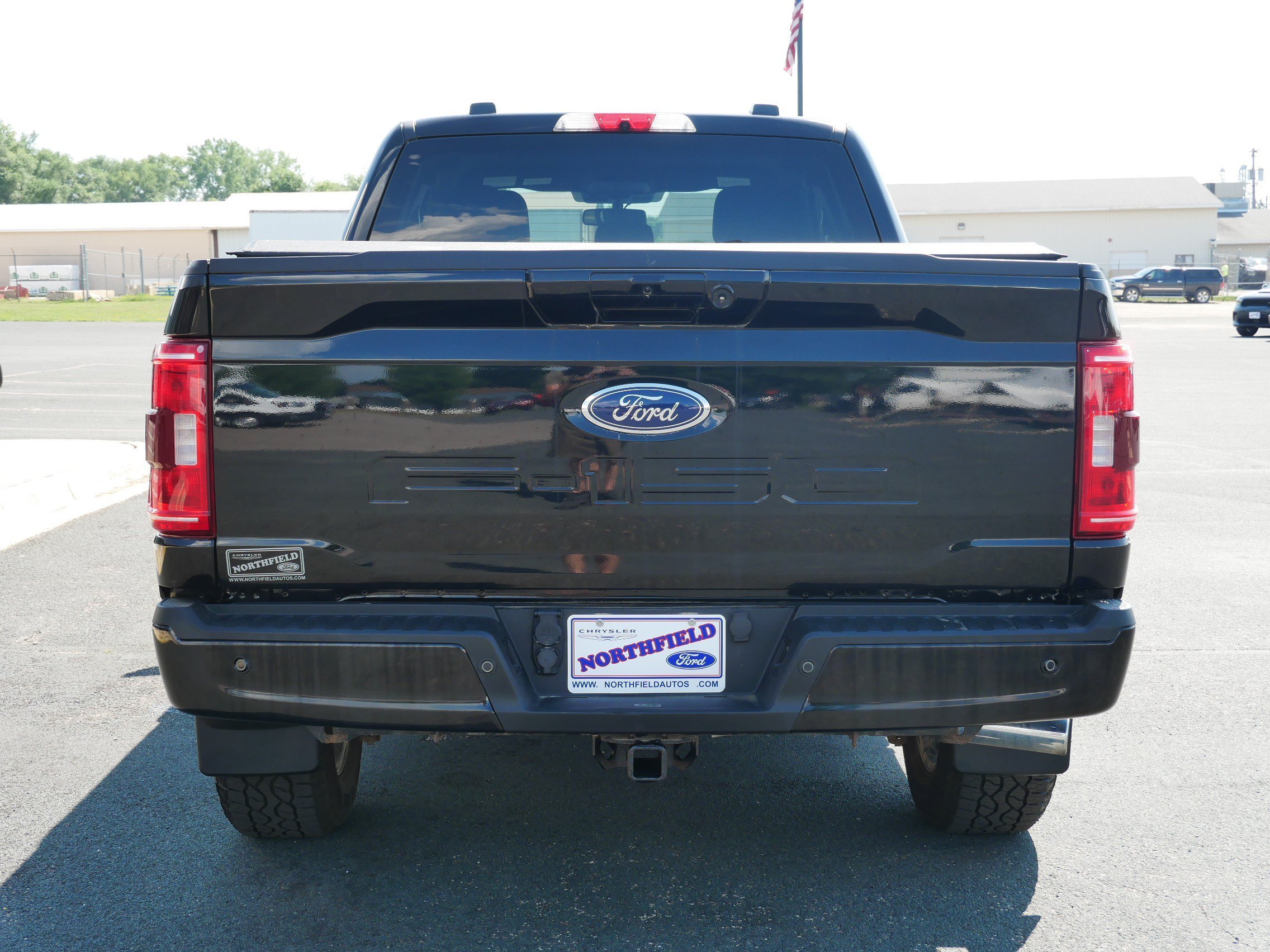 Used 2022 Black Ford XL image 7